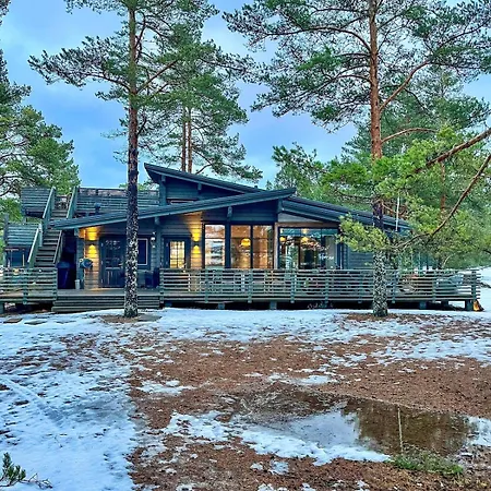 In Yyteri Sauna, Views, Hot Tube And Villa